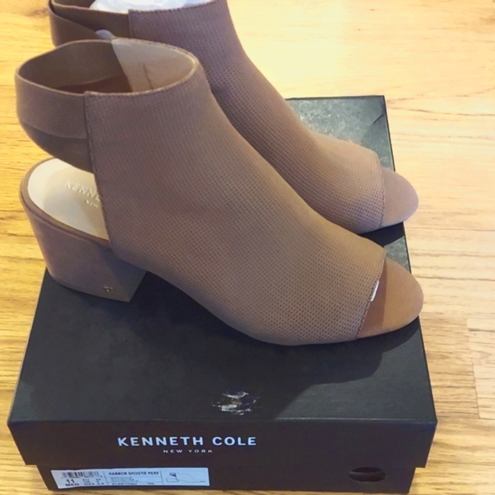Kenneth Cole NY Hannon Shootie
